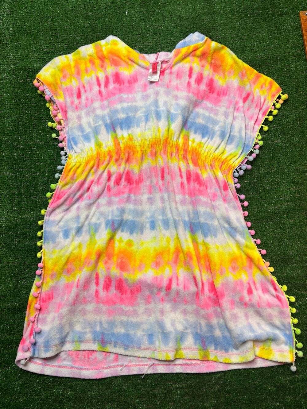 Betsey Johnson Girls Rainbow Tie-Dye Pom-Pom Trim Beach Cover-Up Size L (12)
